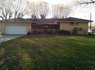 24 2nd Ave, Burgettstown, PA