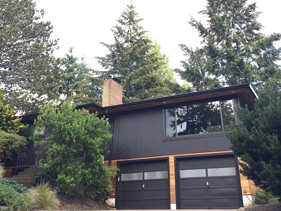 2nd image of 3730 SW Ericwood Ln Unit A