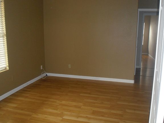 5th image of 1258 E Charleston Ave