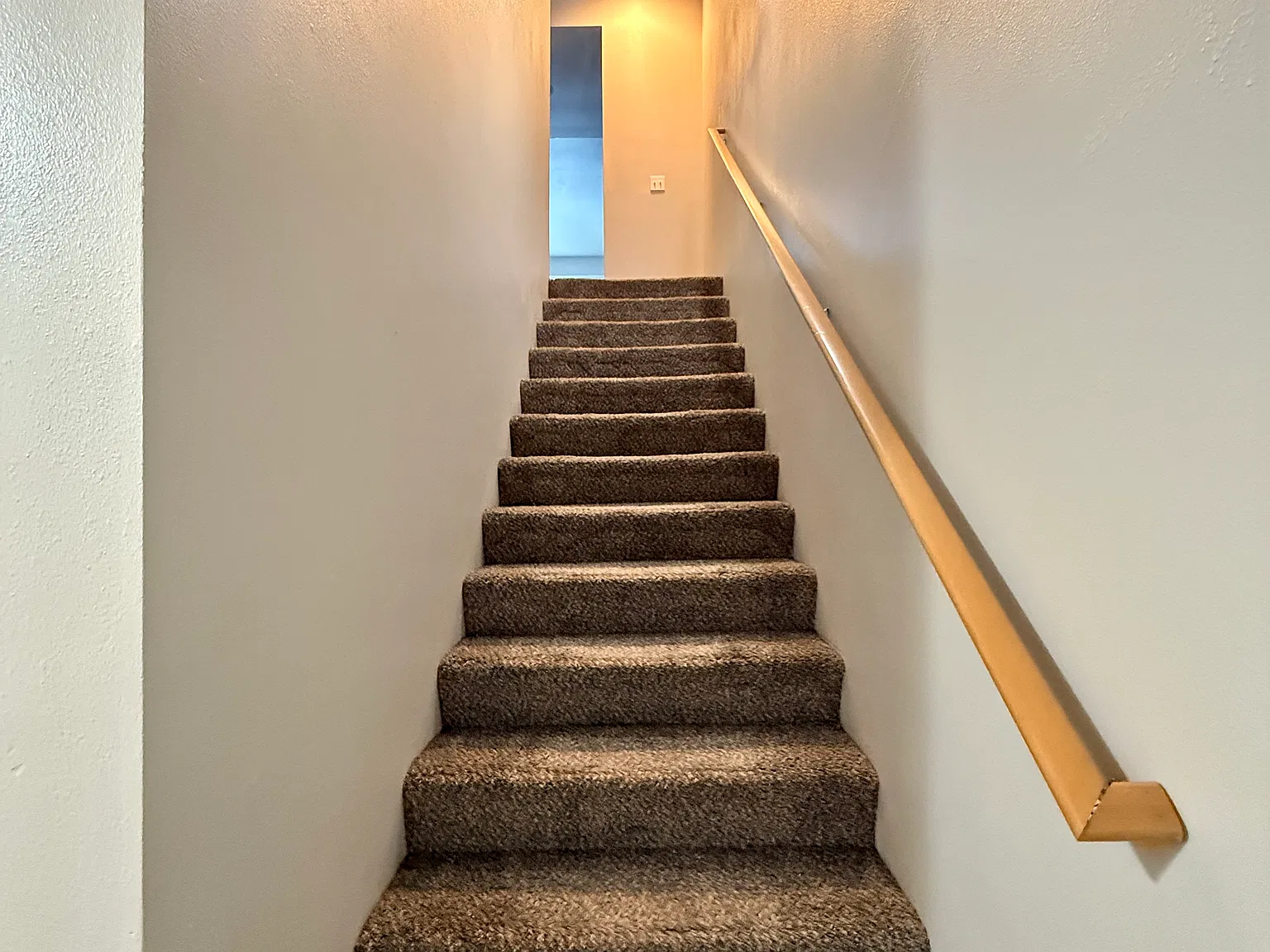 2 bed, 1.5 bath, 1338 sqft, $2,095 — Photo 3