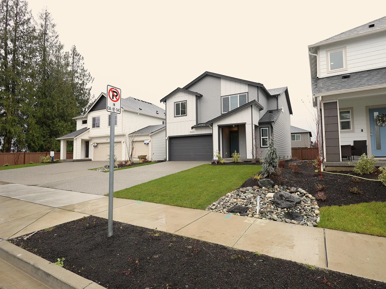 8747 53rd Pl NE — Photo 3