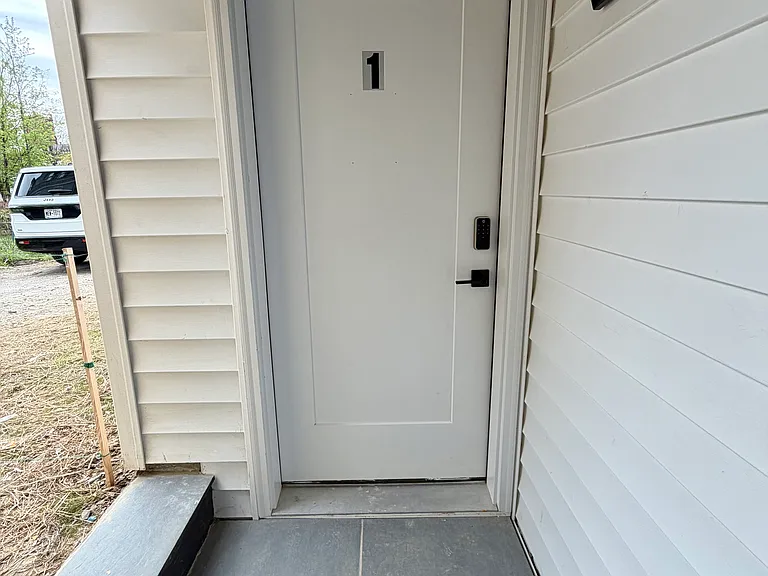 46 N Hamilton St #1 — Photo 8