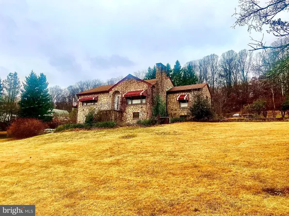 12507 Lisa Dr NE, Cumberland, MD 21502