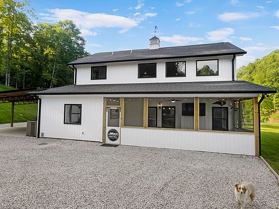 4th image of 1651 Winding Stairs Rd