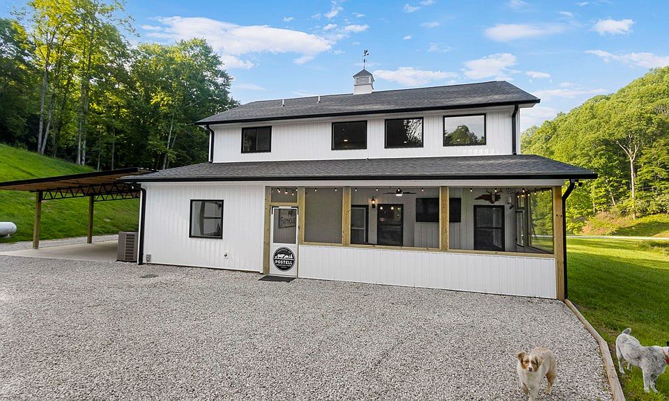 4th image of 1651 Winding Stairs Rd