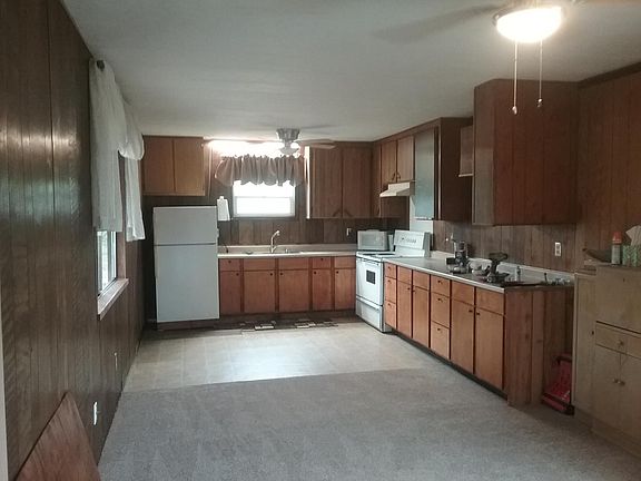 2nd image of 1640 County Road 99w