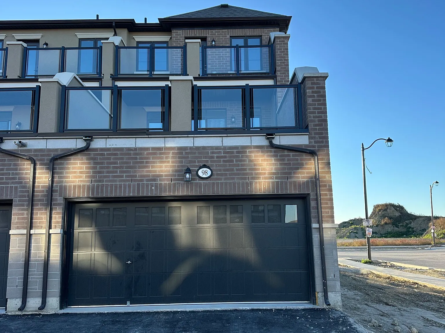 3 bed, $3,200 — Photo 3