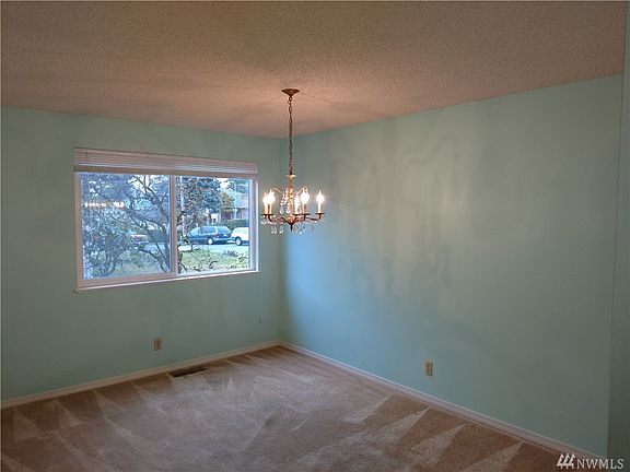 5th image of 2722 Alpine Dr SE