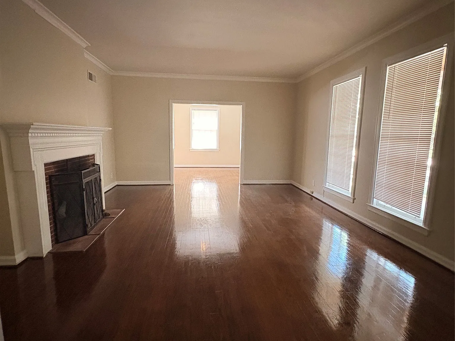 3 bed, 2.5 bath, 2121 sqft, $1,750 — Photo 4