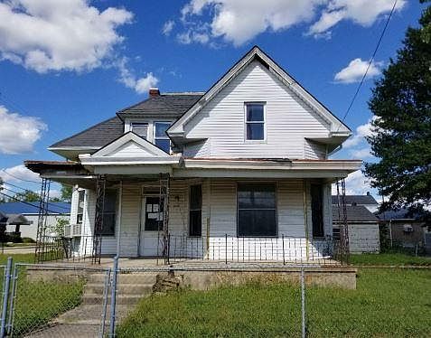 1st image of 218 W Vine St