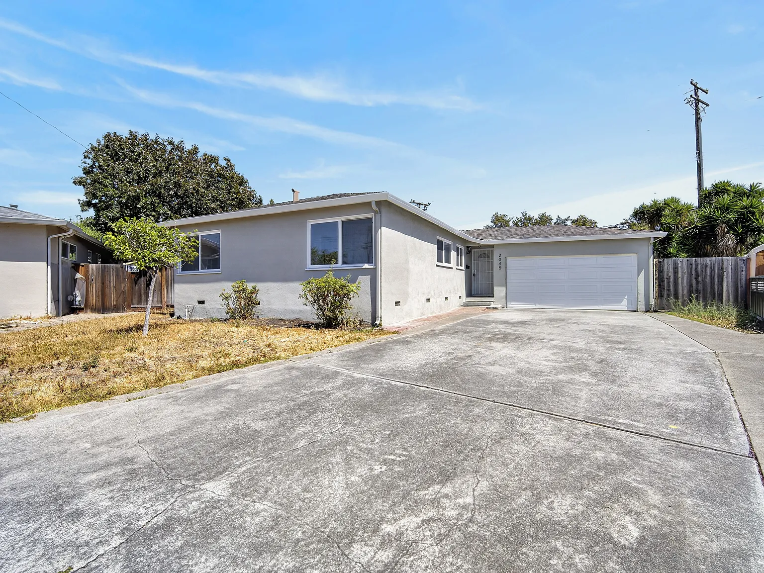 6 bed, 2030 sqft, $6,000 — Photo 1