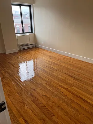Rented by R New York | media 12