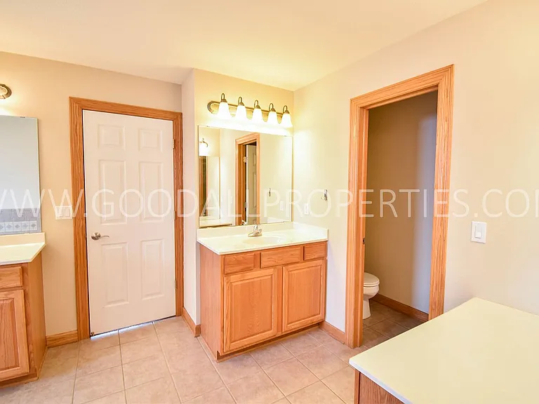 6304 NW 94th St — Photo 18