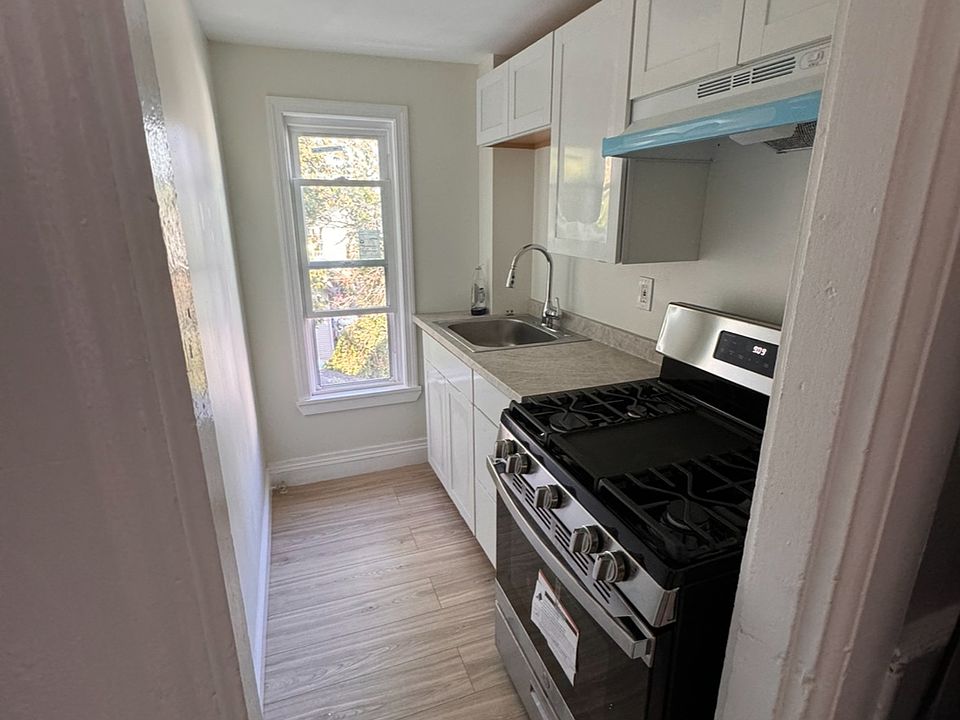 1st image of 83 Cottage St Floor 3