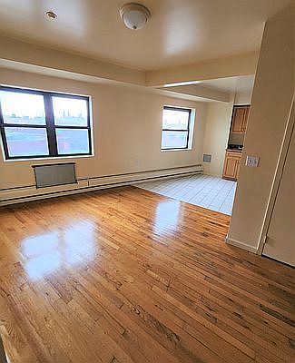 3rd image of 28-14 31st St #512