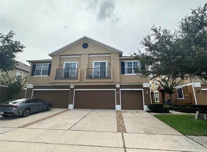 1st image of 1329 Broken Oak Dr