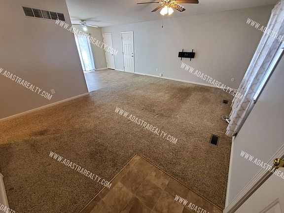 4th image of 11425 W 61st St