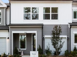 9040 Widden Way, Charlotte, NC 28269