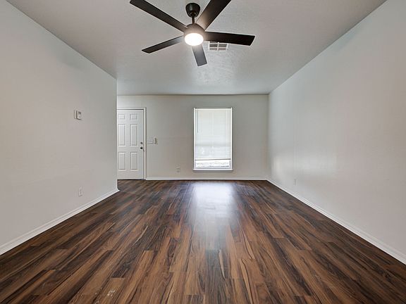 5th image of 4222 Willowisp Dr