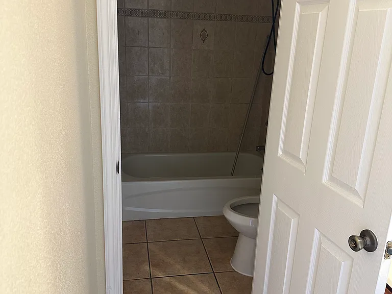 535 Marina Bay Pkwy #C — Photo 17