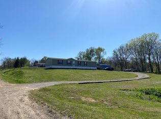 206 S Main St, Rulo, NE 68431