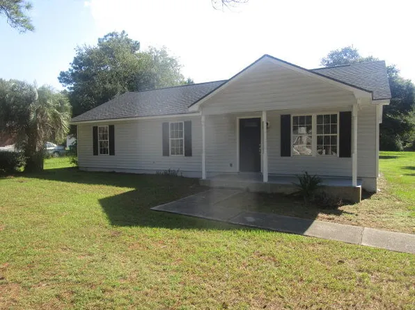 134 Helen St, Leesburg, GA 31763