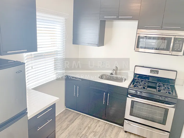 3364 4th Ave — Photo 8