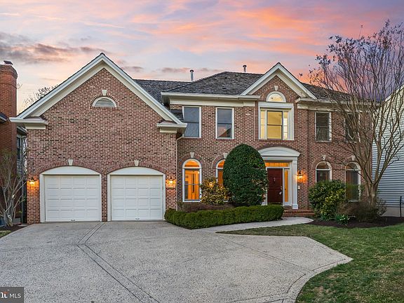 2nd image of 8158 Silverberry Way