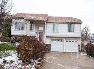 201 Frontenac Rd, New Kensington, PA 15068