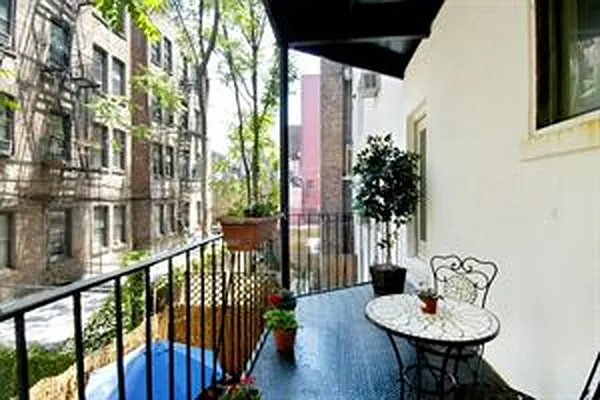 Sold by Douglas Elliman | media 19