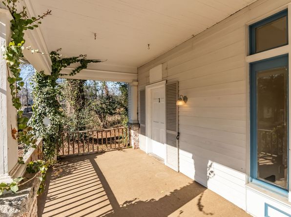 1113 Camden Ave APT 2