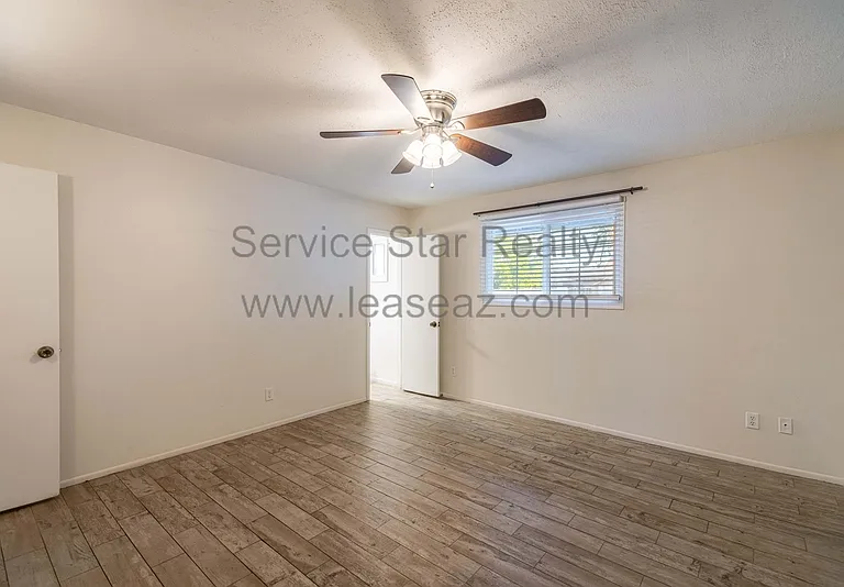 923 E Wesleyan Dr — Photo 16