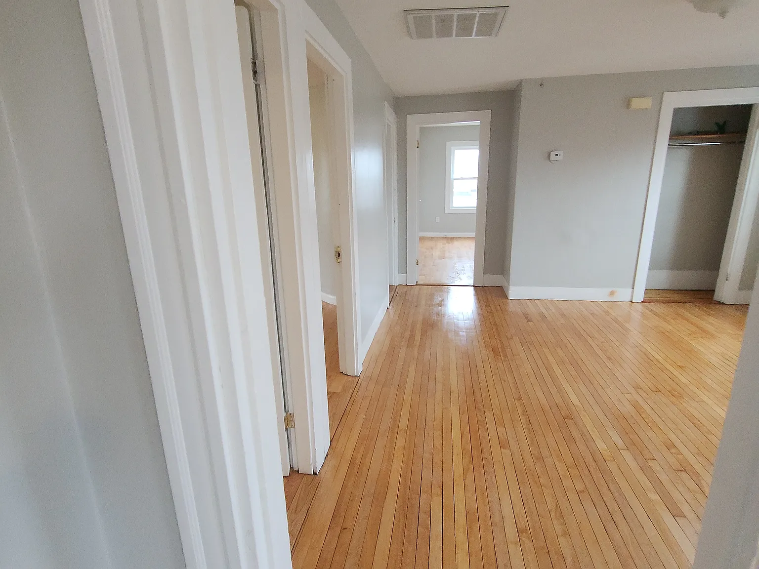 3 bed, 1500 sqft, $2,800 — Photo 3
