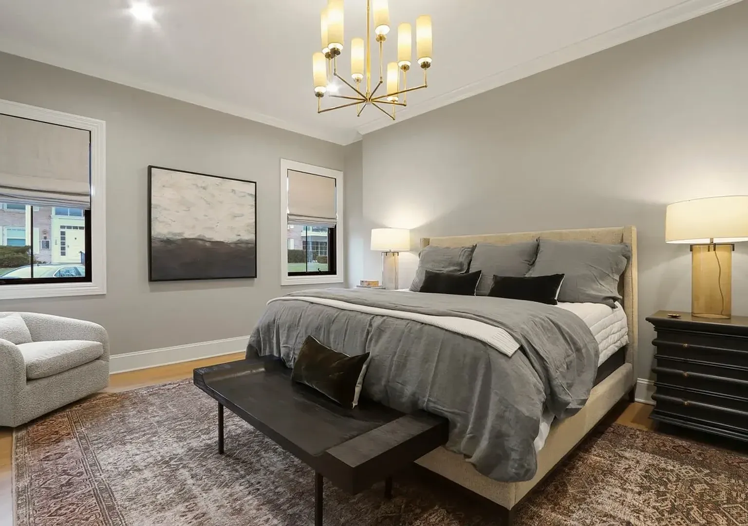 Downtown Lake Geneva Furnished Home with Pool & Patio Available for Monthly & Mid-Term Rentals — Photo 3