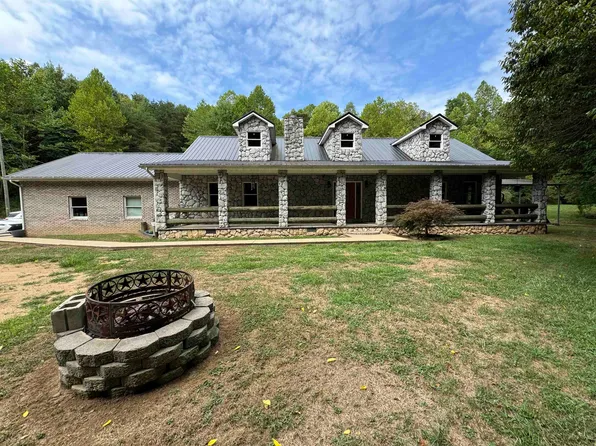 337 Pyles Branch Rd, Wayne, WV 25570