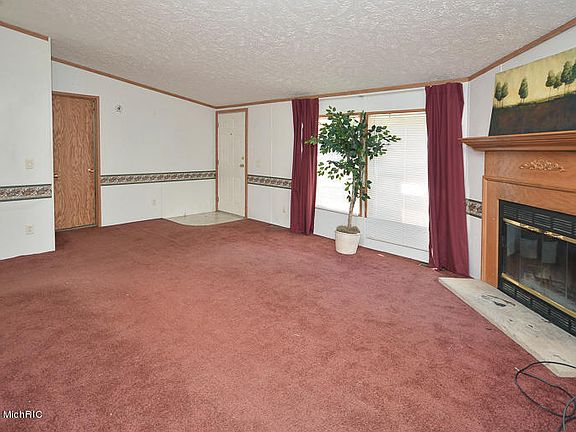 3rd image of 700 Marcelletti Ave