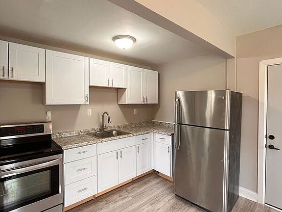 2nd image of 1396 Cadillac Blvd Unit 7