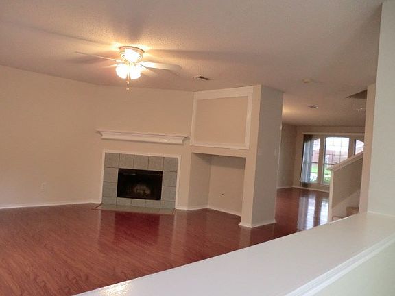 5th image of 7808 Tanbark Ln