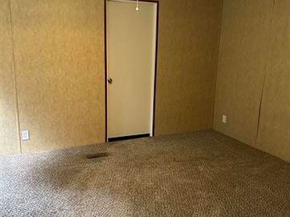 4th image of 2065 Wayside Farm Rd