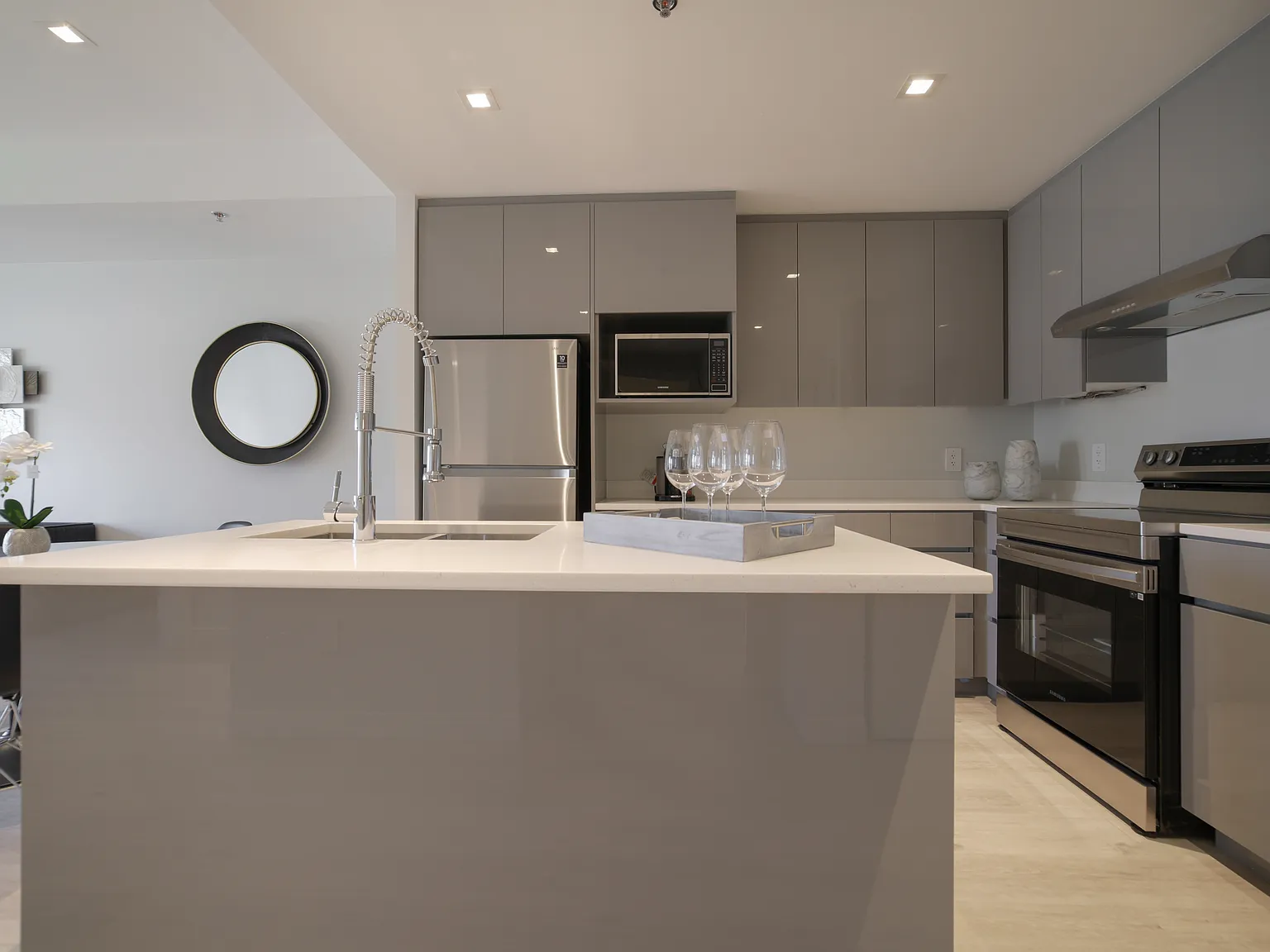 Sachi Apartments — Photo 3