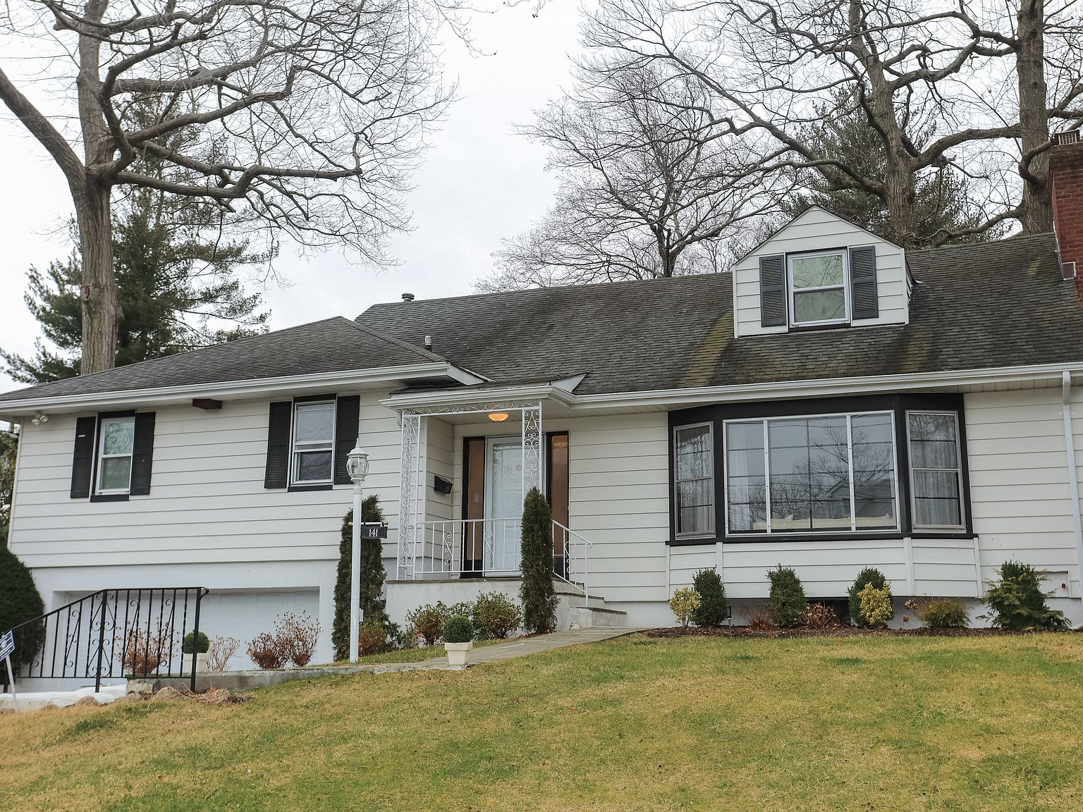141 Woodlawn Ave, New Rochelle, NY 10804 Zillow