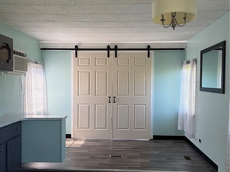 2080 River Rd #15 — Photo 9