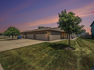 6624 S Tomar Rd, Sioux Falls, SD 57108