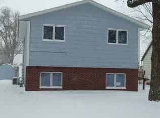 518 5th Ave NE, Saint Cloud, MN 56304