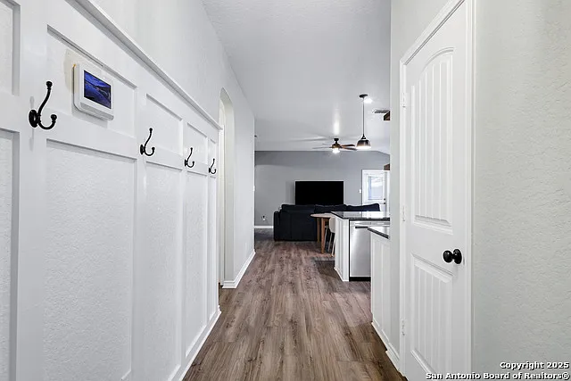 3 bed, 2.0 bath, 1653 sqft, $1,850 — Photo 4