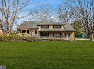 306 Georgian Dr, Cinnaminson, NJ 08077