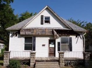 2417 Washington Ave, Parsons, KS 67357