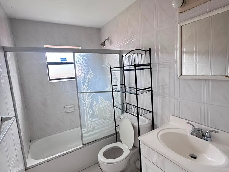 1736 Madison St #1736A — Photo 4
