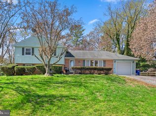 18812 Clover Hill Ln, Olney, MD 20832
