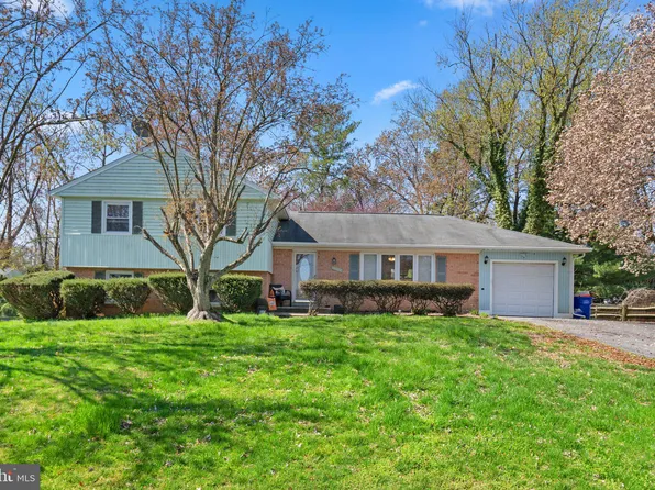 18812 Clover Hill Ln, Olney, MD 20832